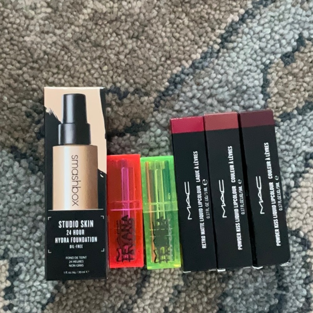 Lot of MAC and smashbox products